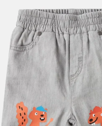 Jeans in denim con stampa grafica scoiattolo