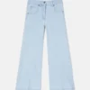 Jeans svasati in denim chiaro Jeans svasati in denim chiaro