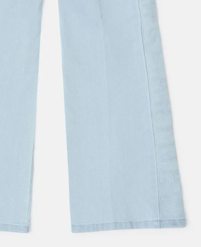 Jeans svasati in denim chiaro Jeans svasati in denim chiaro