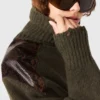 Maglione a collo alto con pannello serpente Maglione a collo alto con pannello serpente