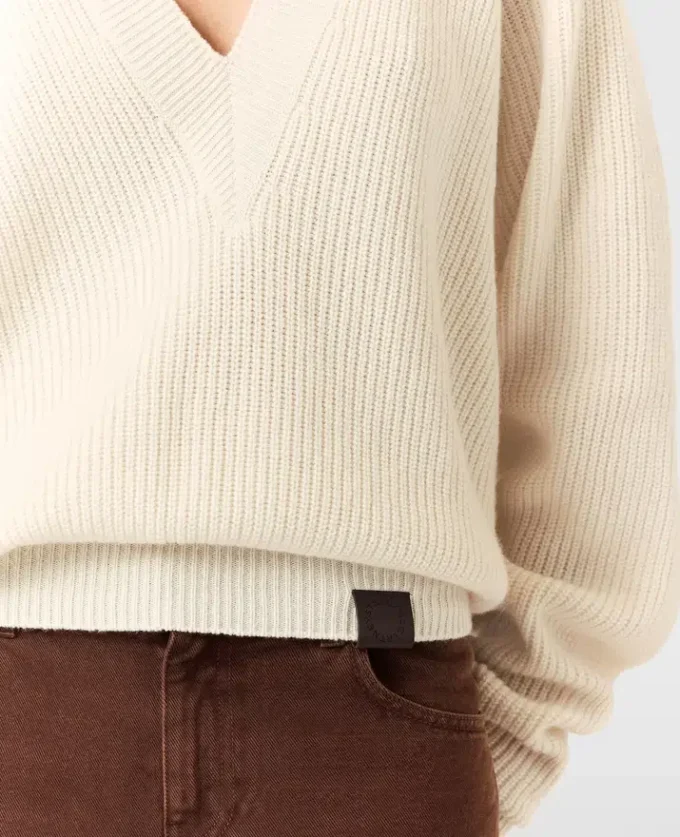 Maglione a maniche lunghe con scollo a V Maglione a maniche lunghe con scollo a V