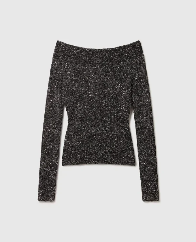 Maglione con spalle scoperte e paillettes Maglione con spalle scoperte e paillettes