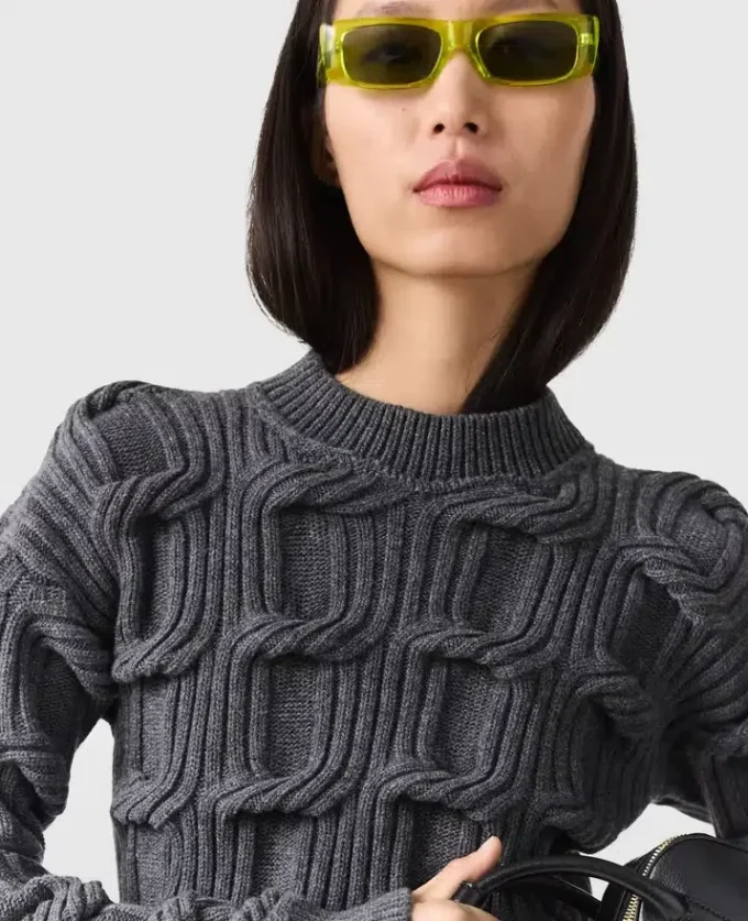 Maglione Falabella lavorato a trecce Maglione Falabella lavorato a trecce