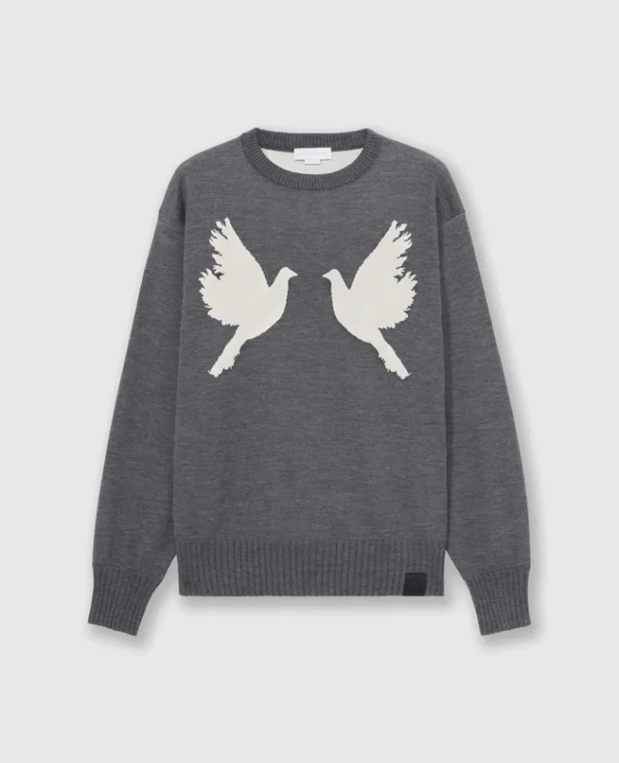 Maglione girocollo con applicazioni colomba Maglione girocollo con applicazioni colomba