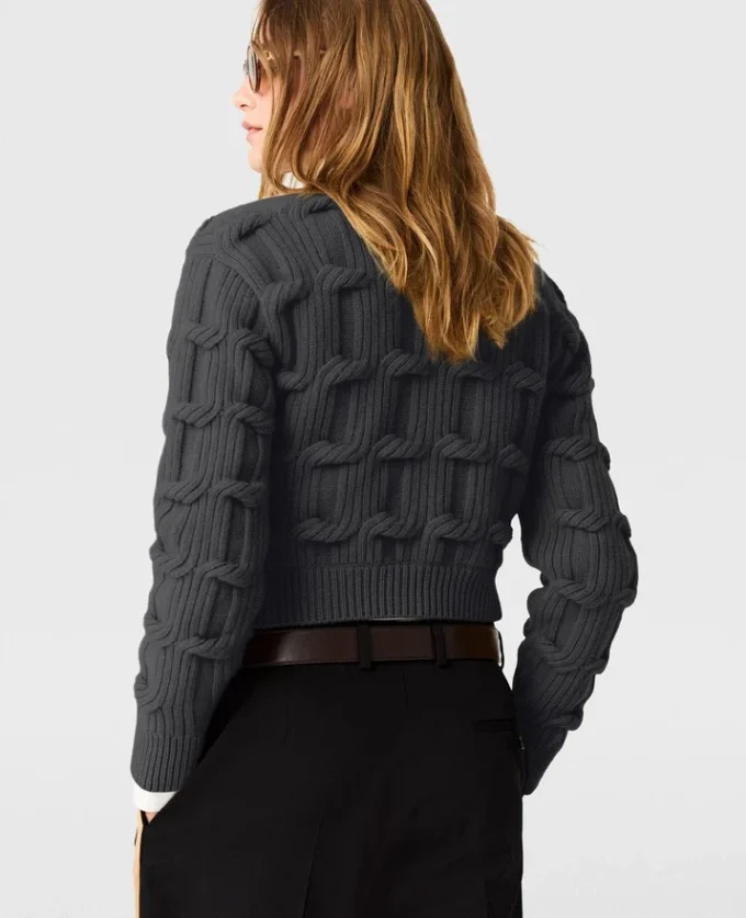 Maglione girocollo lavorato a trecce Falabella Maglione girocollo lavorato a trecce Falabella