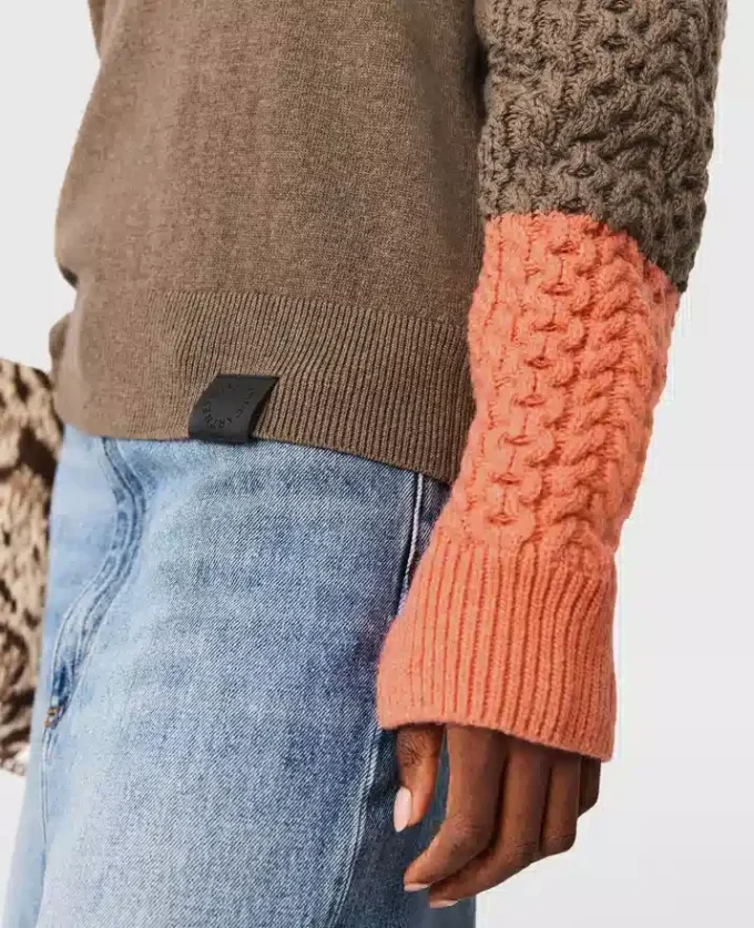 Maglione ibrido a girocollo Maglione ibrido a girocollo