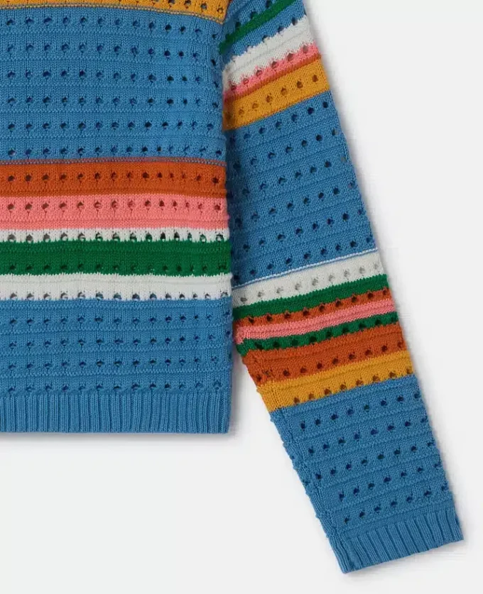 Maglione lavorato all’uncinetto con ricamo Stella Maglione lavorato all’uncinetto con ricamo Stella