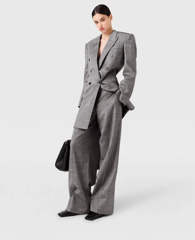Pantaloni dritti a pieghe gessati Pantaloni dritti a pieghe gessati