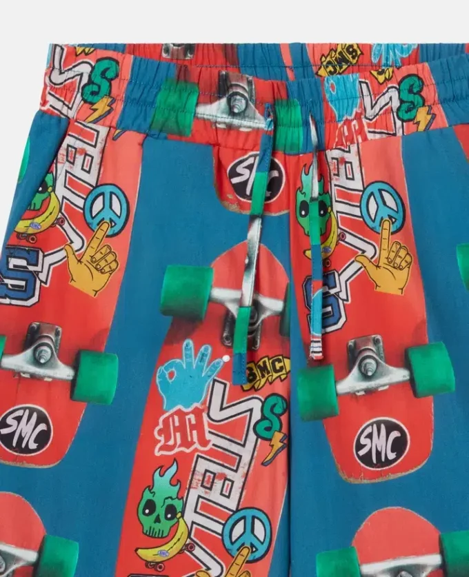 Pantaloncini con stampa skateboard Pantaloncini con stampa skateboard
