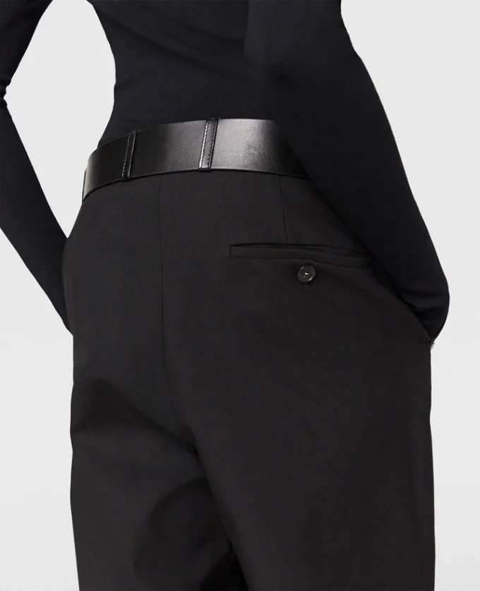 Pantaloni a gamba dritta con stampa coccodrillo Pantaloni a gamba dritta con stampa coccodrillo