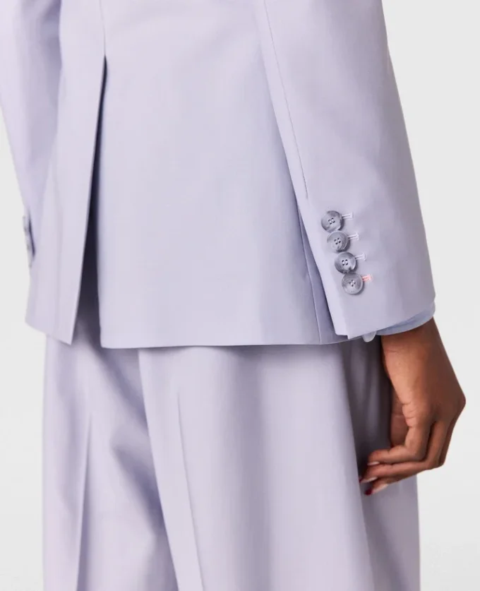 Pantaloni a vita bassa e gamba dritta Pantaloni a vita bassa e gamba dritta