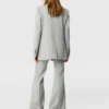 Pantaloni a vita media con taglio botcut Pantaloni a vita media con taglio botcut