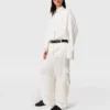 Pantaloni cargo morbidi con inserti in raso Pantaloni cargo morbidi con inserti in raso