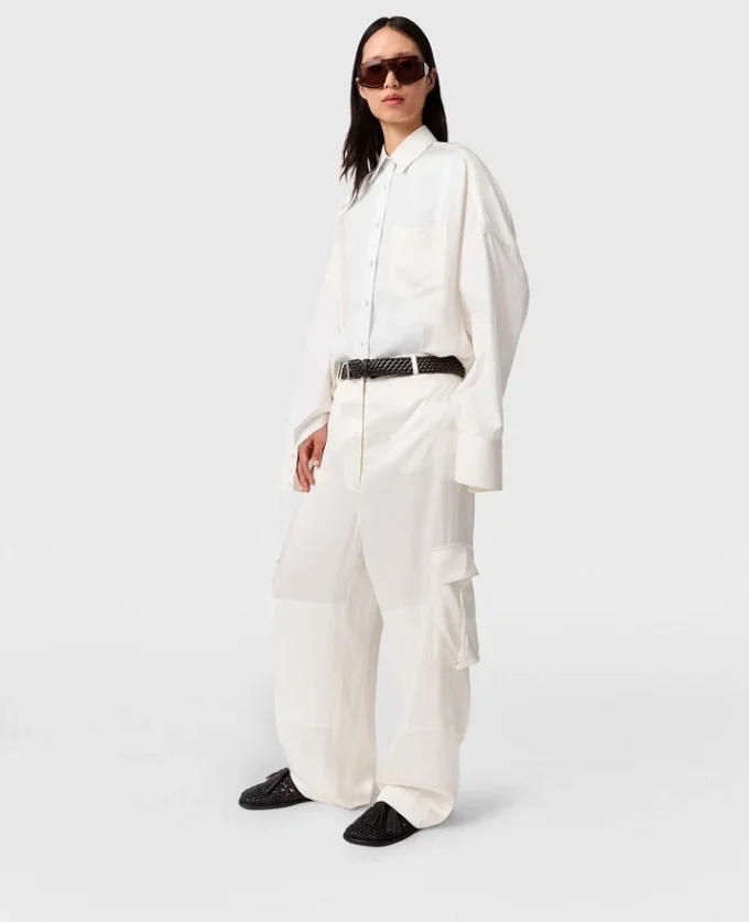 Pantaloni cargo morbidi con inserti in raso Pantaloni cargo morbidi con inserti in raso