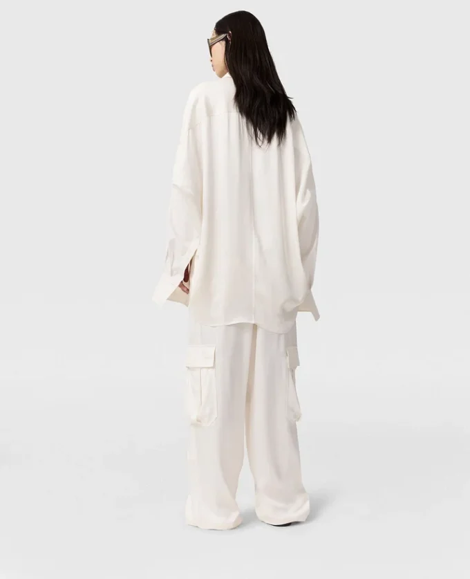 Pantaloni cargo morbidi con inserti in raso Pantaloni cargo morbidi con inserti in raso