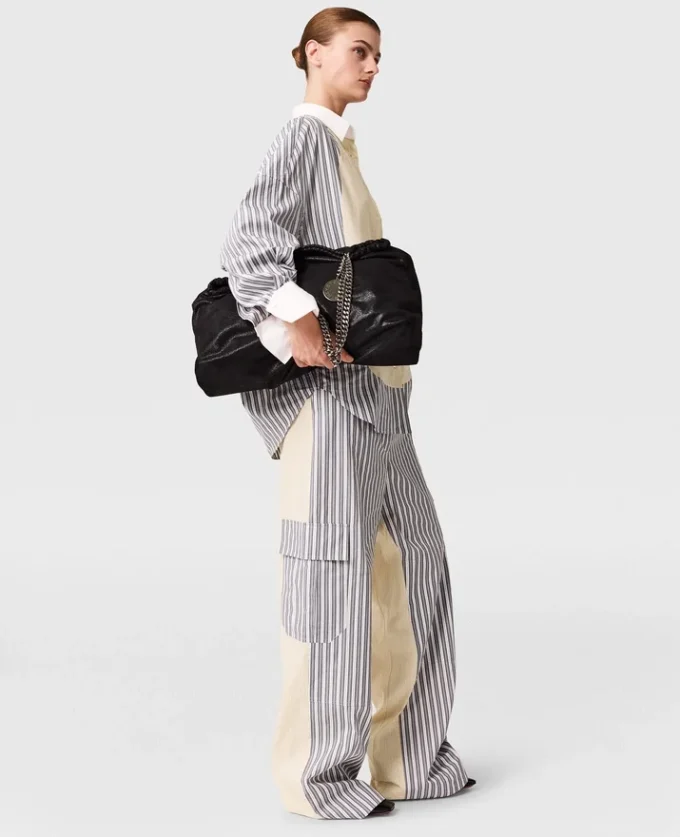 Pantaloni cargo oversize a righe miste