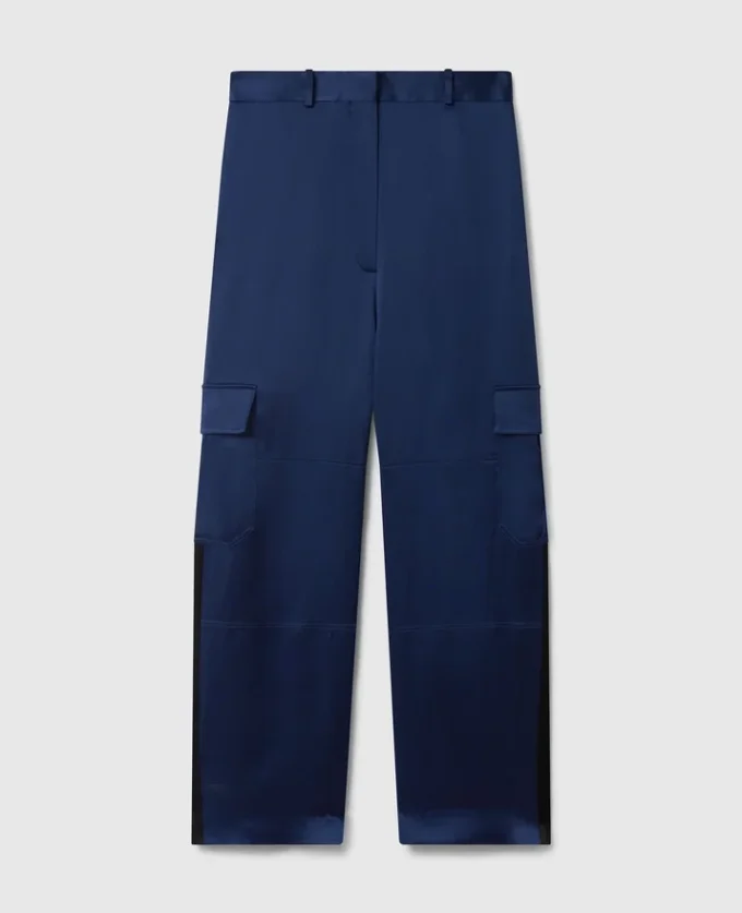 Pantaloni cargo oversize in raso Pantaloni cargo oversize in raso