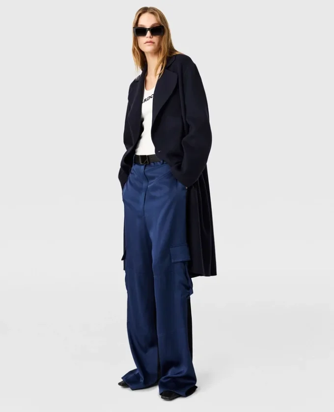 Pantaloni cargo oversize in raso Pantaloni cargo oversize in raso