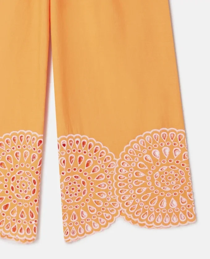 Pantaloni con risvolto in popeline Pantaloni con risvolto in popeline