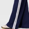 Pantaloni da tuta elasticizzati in vita a doppia riga Pantaloni da tuta elasticizzati in vita a doppia riga