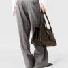 Pantaloni dritti a pieghe gessati Pantaloni dritti a pieghe gessati