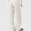 Pantaloni dritti con pieghe Pantaloni dritti con pieghe