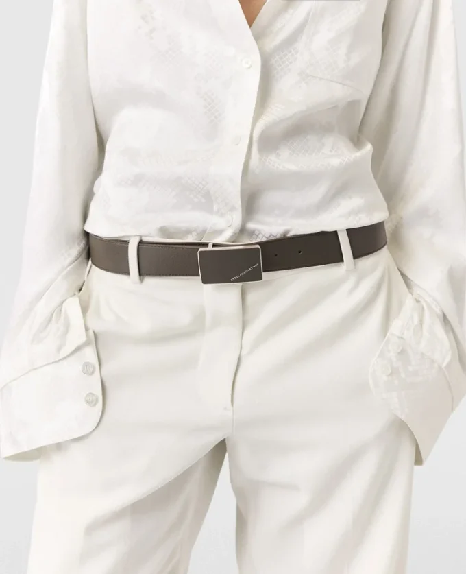 Pantaloni dritti con pieghe Pantaloni dritti con pieghe