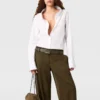 Pantaloni dritti con pieghe Pantaloni dritti con pieghe