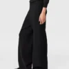 Pantaloni dritti in maglia compatta Pantaloni dritti in maglia compatta