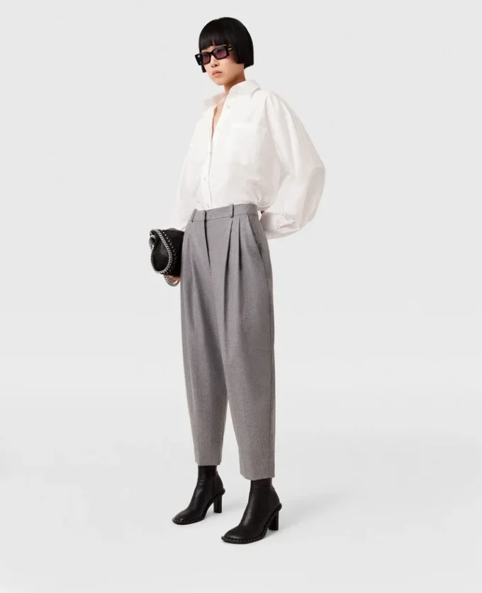 Pantaloni in lana a vita alta con pieghe Pantaloni in lana a vita alta con pieghe