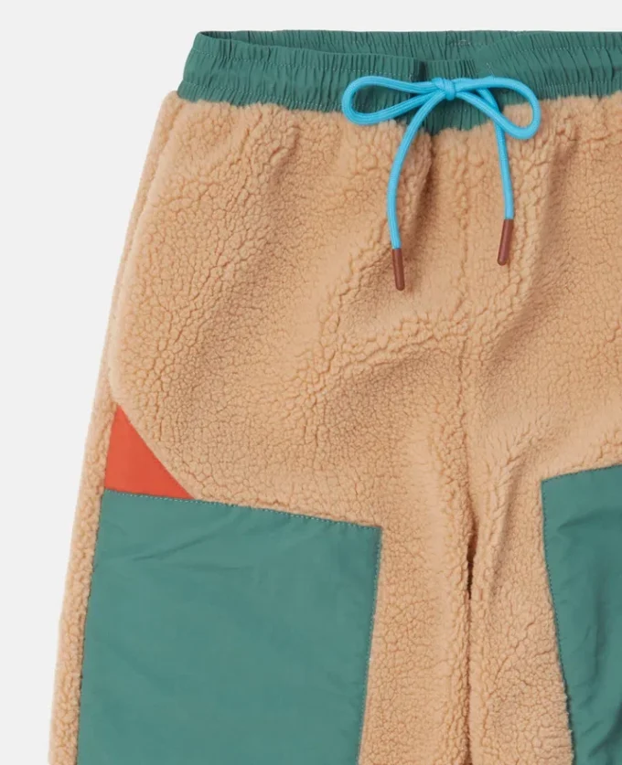 Pantaloni jogging in pile con badge Camp Pantaloni jogging in pile con badge Camp