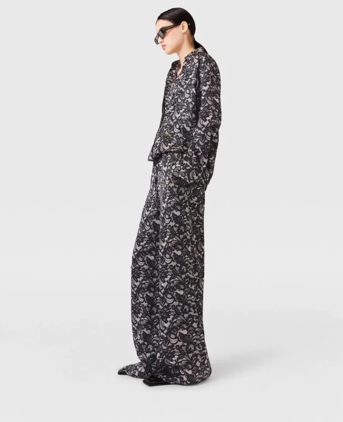 Pantaloni oversize con coulisse e stampa pizzo Pantaloni oversize con coulisse e stampa pizzo