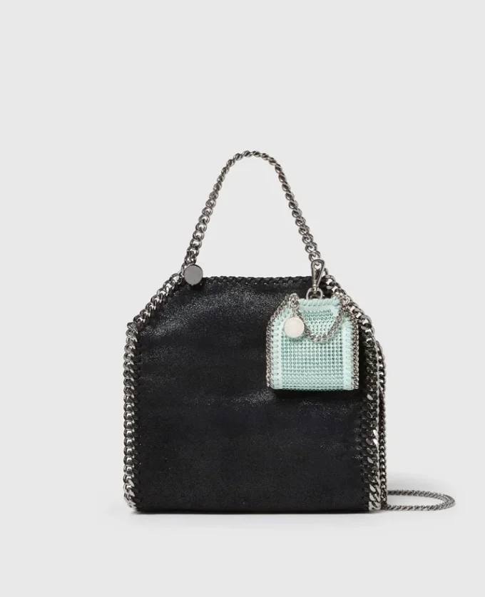 Portachiavi con custodia per AirPods Falabella Portachiavi con custodia per AirPods Falabella