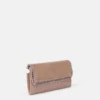 Portafoglio Falabella Flap Continental perlato Portafoglio Falabella Flap Continental perlato