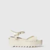 Sandali con plateau in vernice Elyse Sandali con plateau in vernice Elyse