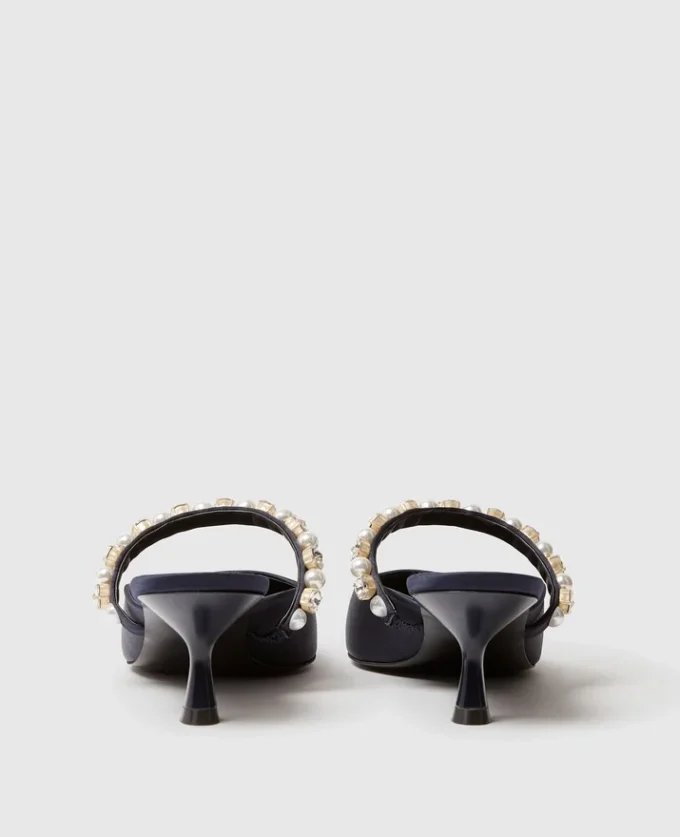 Scarpe con tacco basso Elsa impreziosite da perle Scarpe con tacco basso Elsa impreziosite da perle