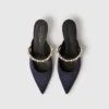 Scarpe con tacco basso Elsa impreziosite da perle Scarpe con tacco basso Elsa impreziosite da perle