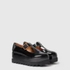 Scarpe Mary Jane con plateau e cinturino a T Elyse Scarpe Mary Jane con plateau e cinturino a T Elyse