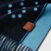 Sciarpa con logo e frange Sciarpa con logo e frange