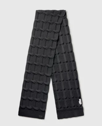 Sciarpa Falabella lavorata a treccia