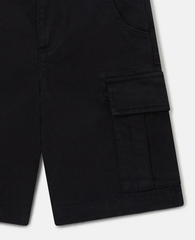 Shorts cargo in gabardine Shorts cargo in gabardine