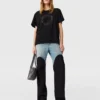 T-shirt boyfriend con logo ricamato T-shirt boyfriend con logo ricamato