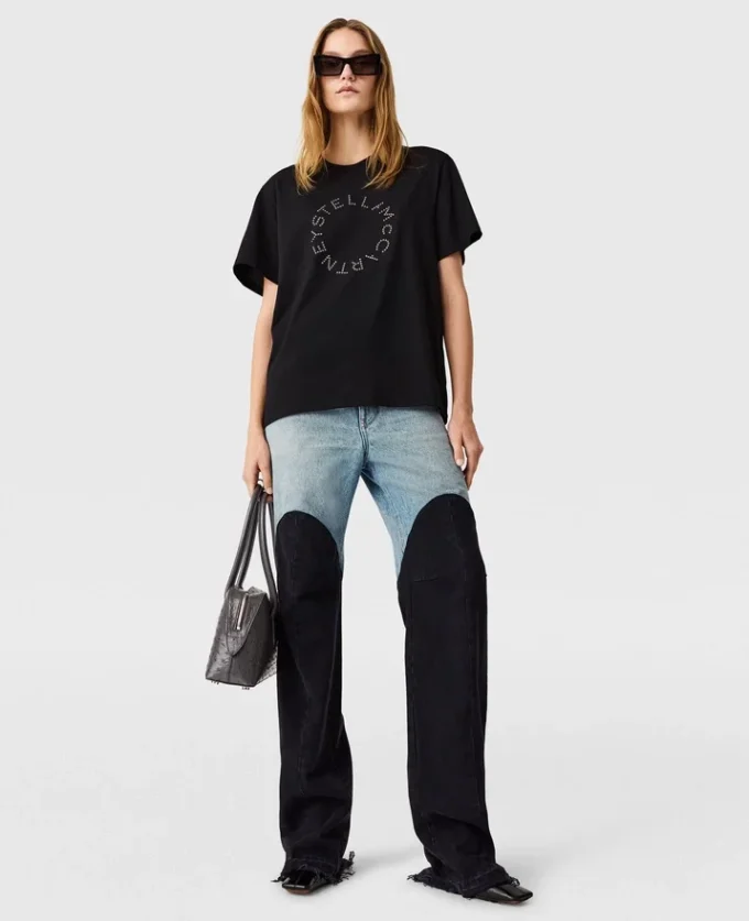 T-shirt boyfriend con logo ricamato T-shirt boyfriend con logo ricamato
