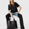 T-shirt boyfriend con logo ricamato T-shirt boyfriend con logo ricamato
