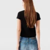 T-shirt con ciondolo logo T-shirt con ciondolo logo