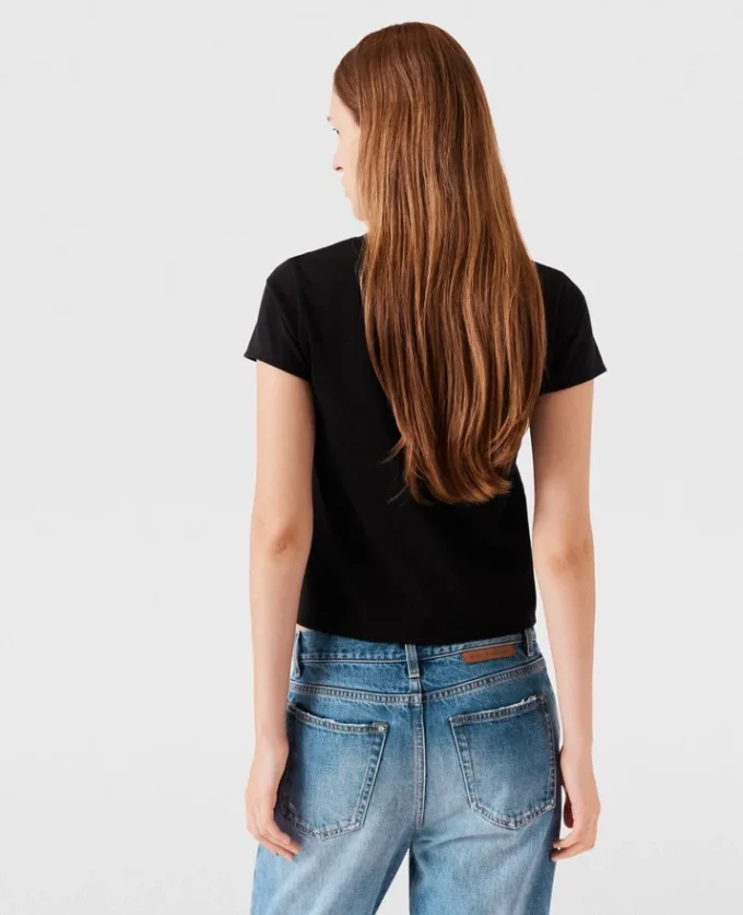 T-shirt con ciondolo logo T-shirt con ciondolo logo