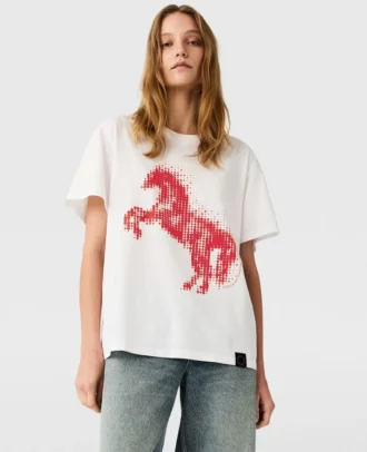 T-shirt con grafica cavallo aerografata