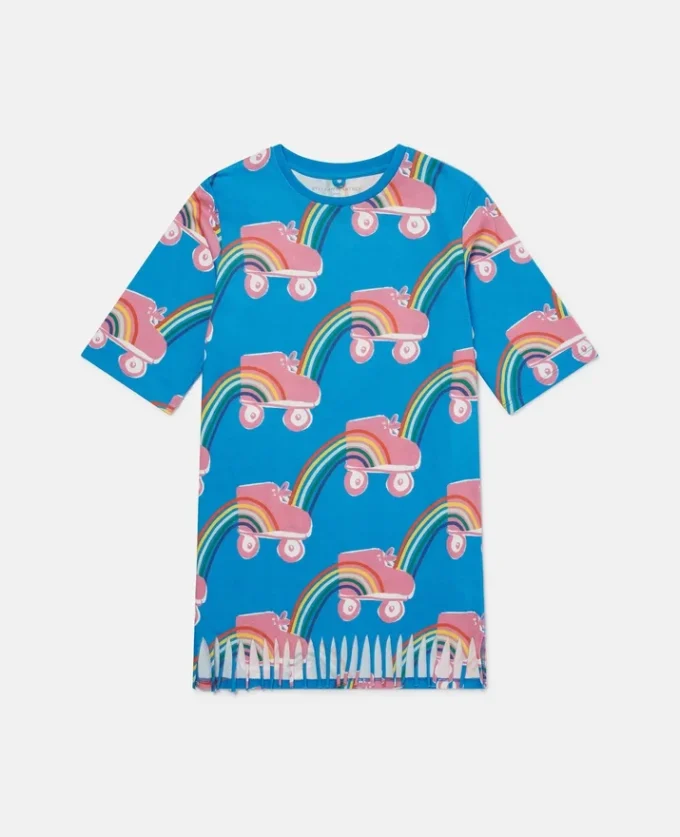 T-shirt con stampa arcobaleno e pattini a rotelle T-shirt con stampa arcobaleno e pattini a rotelle