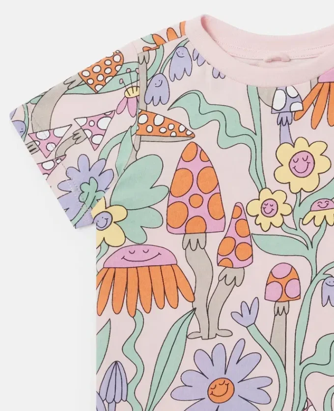 T-shirt girocollo con stampa bosco T-shirt girocollo con stampa bosco