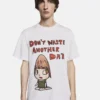 T-shirt oversize con slogan “Don’t Waste Another Day” T-shirt oversize con slogan “Don’t Waste Another Day”
